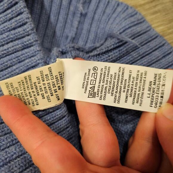 L.L.Bean Knit Sweater Blue size Medium - Picture 10 of 11